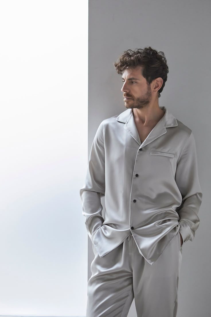 MEN'S LOUNGEWEAR