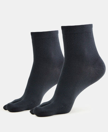 Jockey 7487 Women's Compact Cotton Stretch Toe Socks with StayFresh Treatment