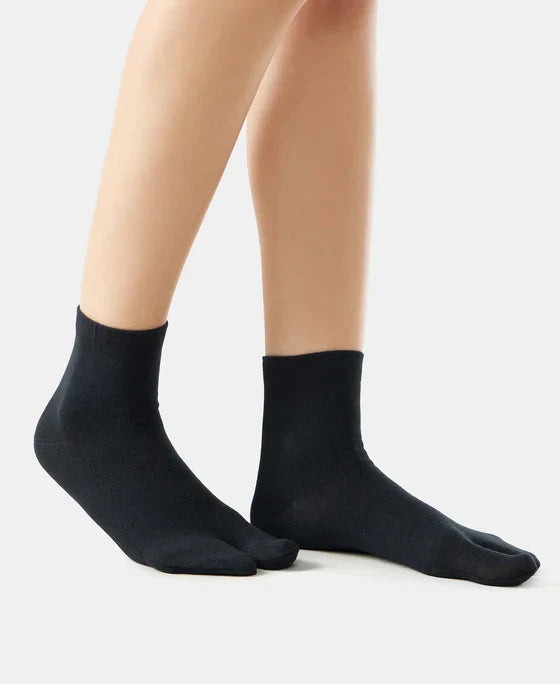 Jockey 7487 Women's Compact Cotton Stretch Toe Socks with StayFresh Treatment