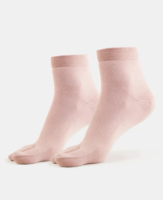 Jockey 7487 Women's Compact Cotton Stretch Toe Socks with StayFresh Treatment