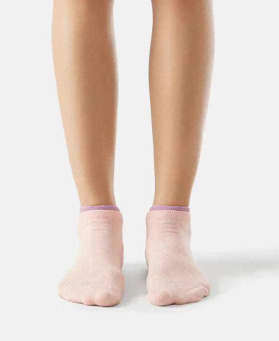 Jockey 7491 Women's Compact Cotton Stretch Solid Low Show Socks with StayFresh Treatment